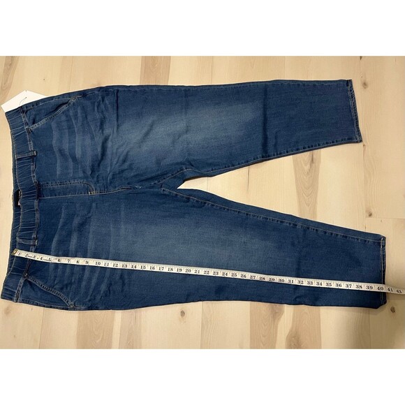NEW Juicy Couture Plus Size 24W Blue Denim Pull On Elastic Waist Cropped Jeans - Picture 7 of 8